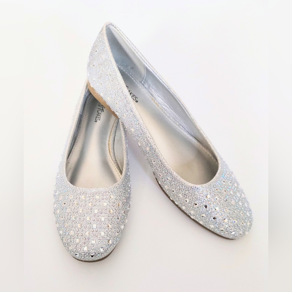 Hot Cakes Bling Flat Silver Rhinestone Flats Shoes Womens Size 7.5M